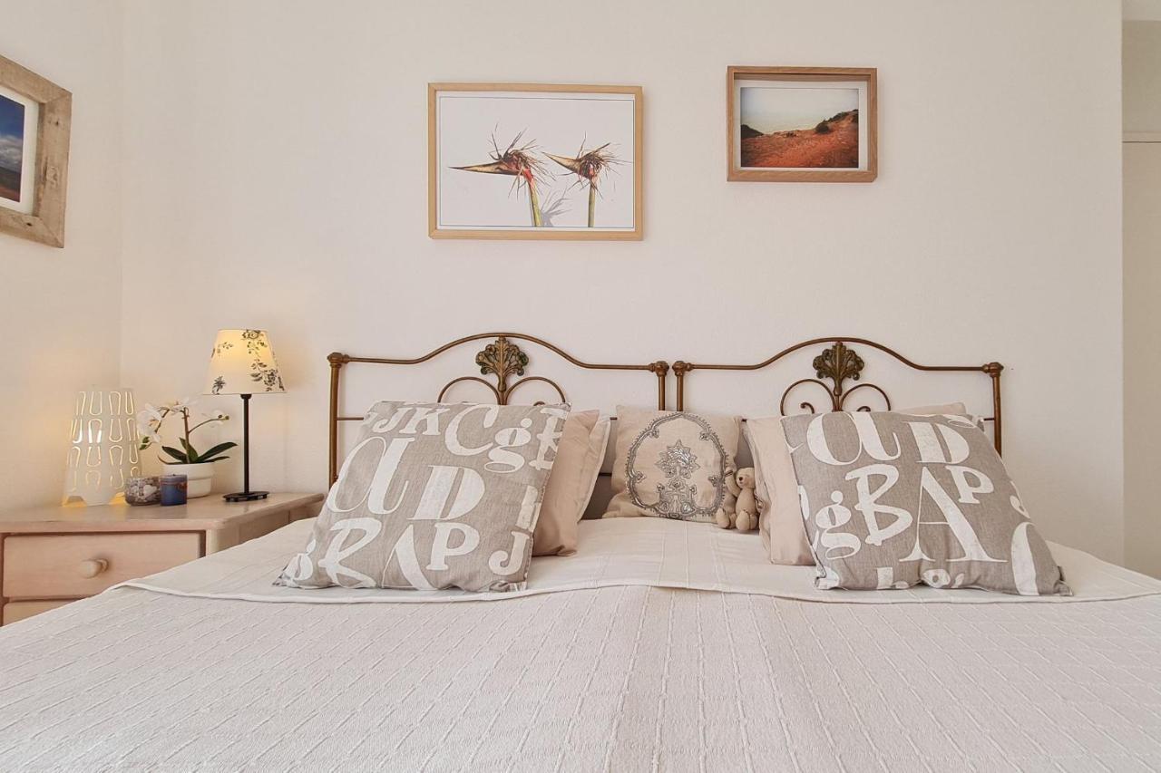 Sunny Apart W Balcony In Algarve By Lovelystay Ferragudo  Bagian luar foto